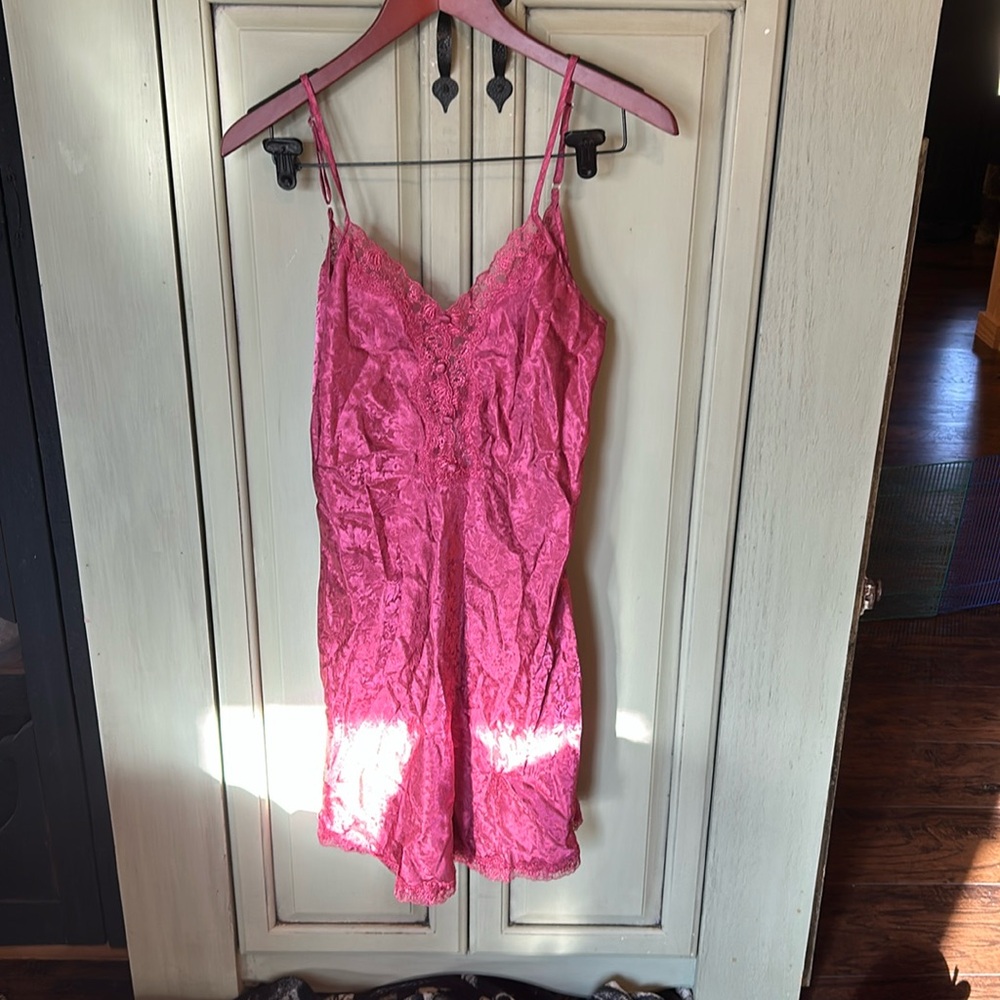 Vintage medium Jaclyn Smith mauve jacquard slip